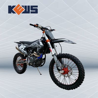دراجة نارية سوداء 250CC Enduro طراز K16 مع محرك Benelli Twin Cam 120KM / H.