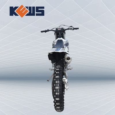 دراجة نارية إندورو قوية 250cc رباعية الأشواط بمحرك OEM بـ 4 صمامات، تبريد مائي، حقن وقود إلكتروني، وجنوط EXCEL