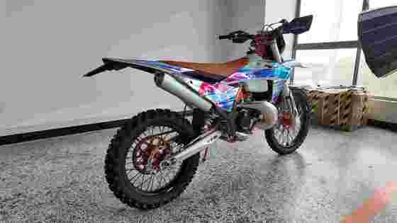 KEWS 1E72MN XFH300 2 Stroke Enduro Motorcycle with 290ML Piston Displacement and 38.6KW Maximum Power