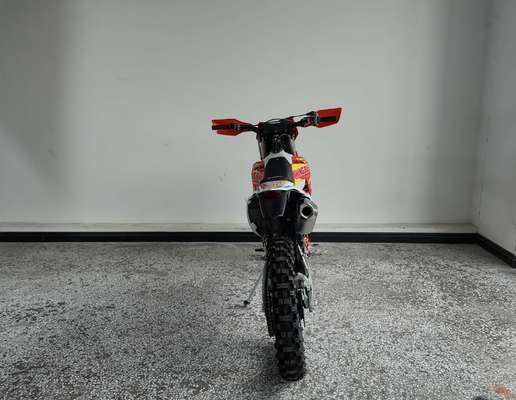 4 Stroke Enduro Motorcycle with NB300 Engine 19kw Power and 24N*m Torque for Off-Road Performance